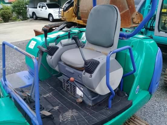 ต้องการขายรถขุดยี่ห้อkomatsu-pc35r-8รถนอกนำเข้าจากญี่ปุ่น