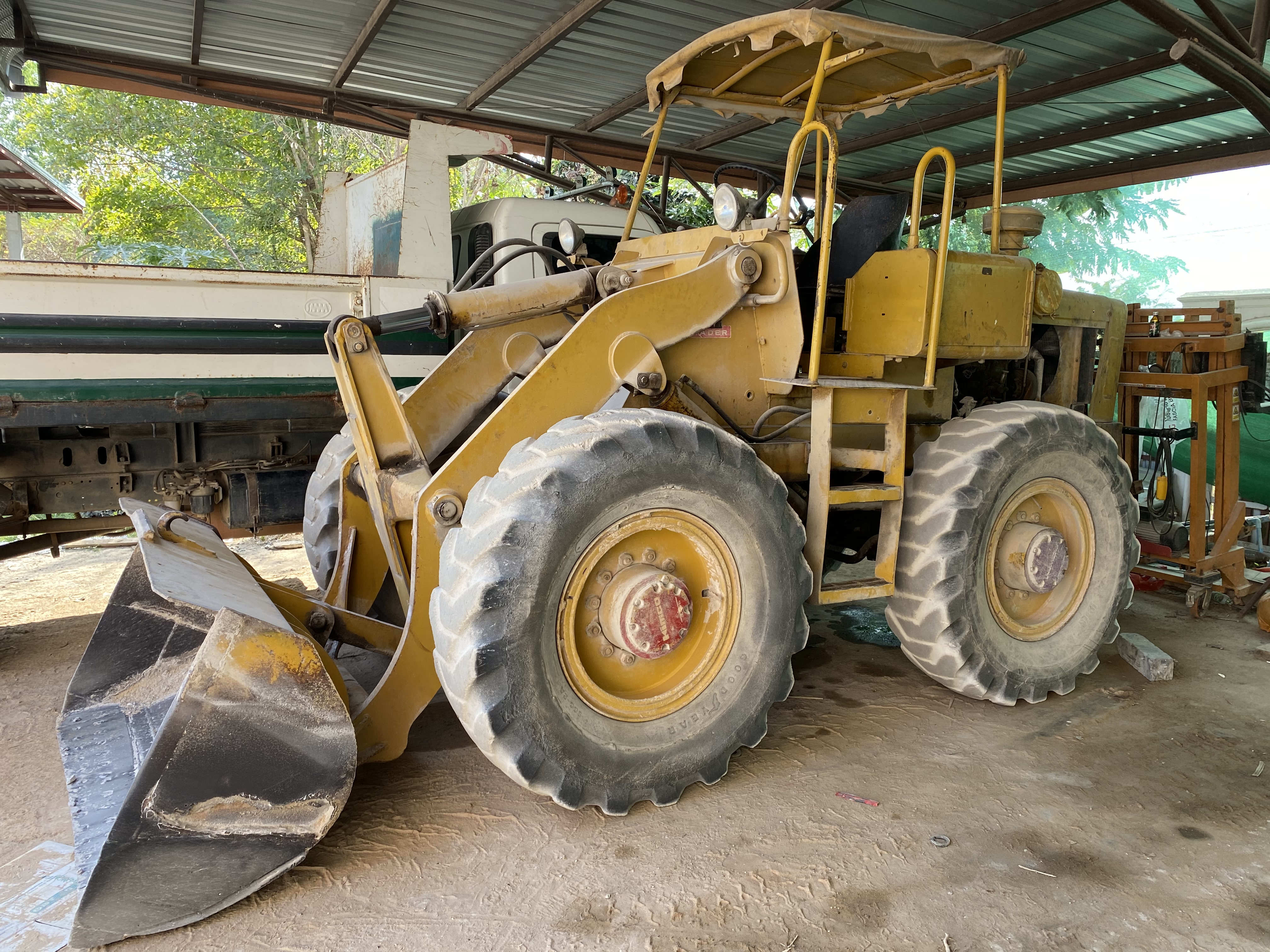 ขายรถตักล้อยางโคมัสสุ jh30 ขายรถตักล้อยางโคมัสสุ jh30