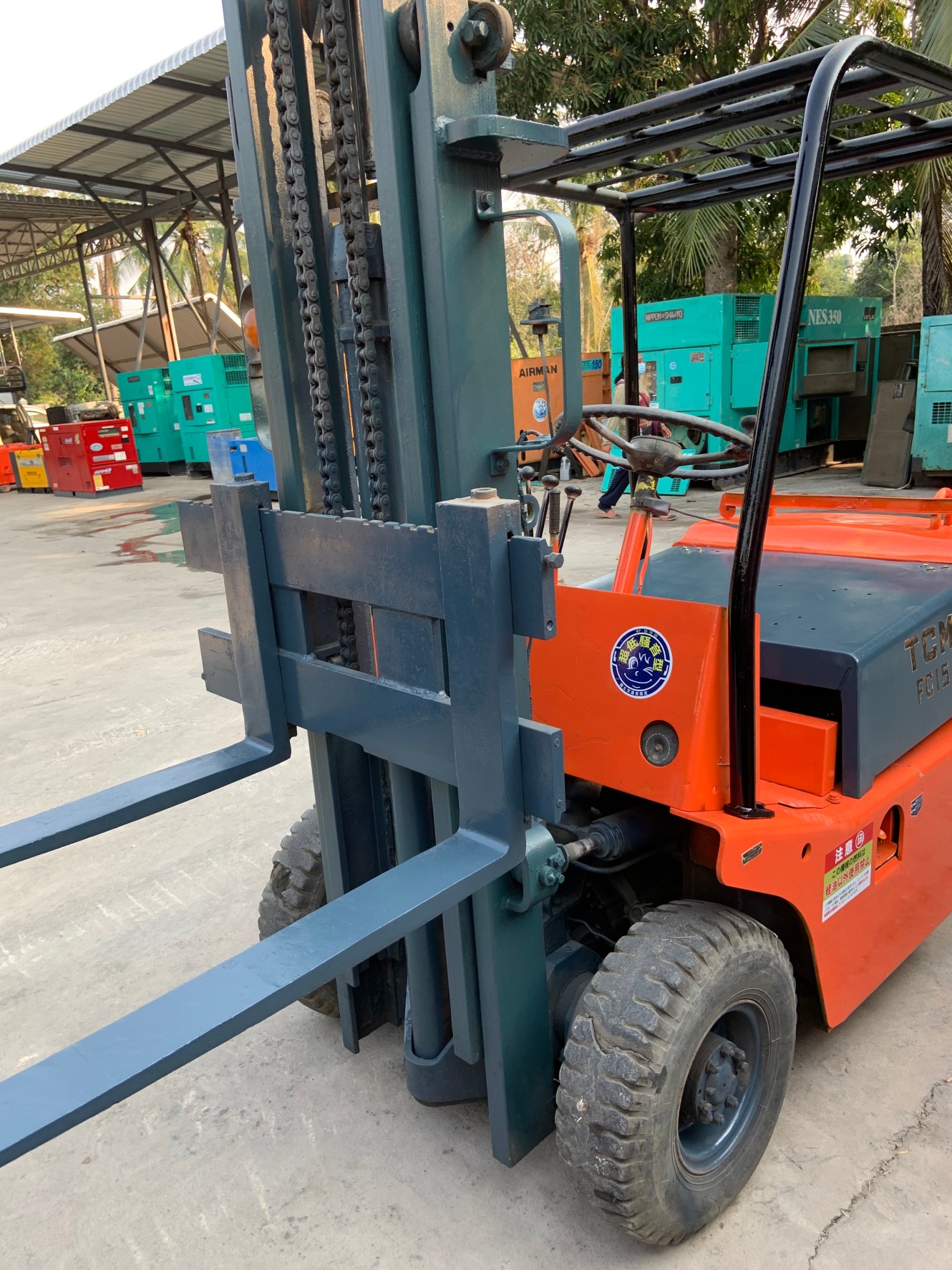 โฟคลิฟต์1.5  ตัน เครื่องNISSAN 1500 เบนซิล