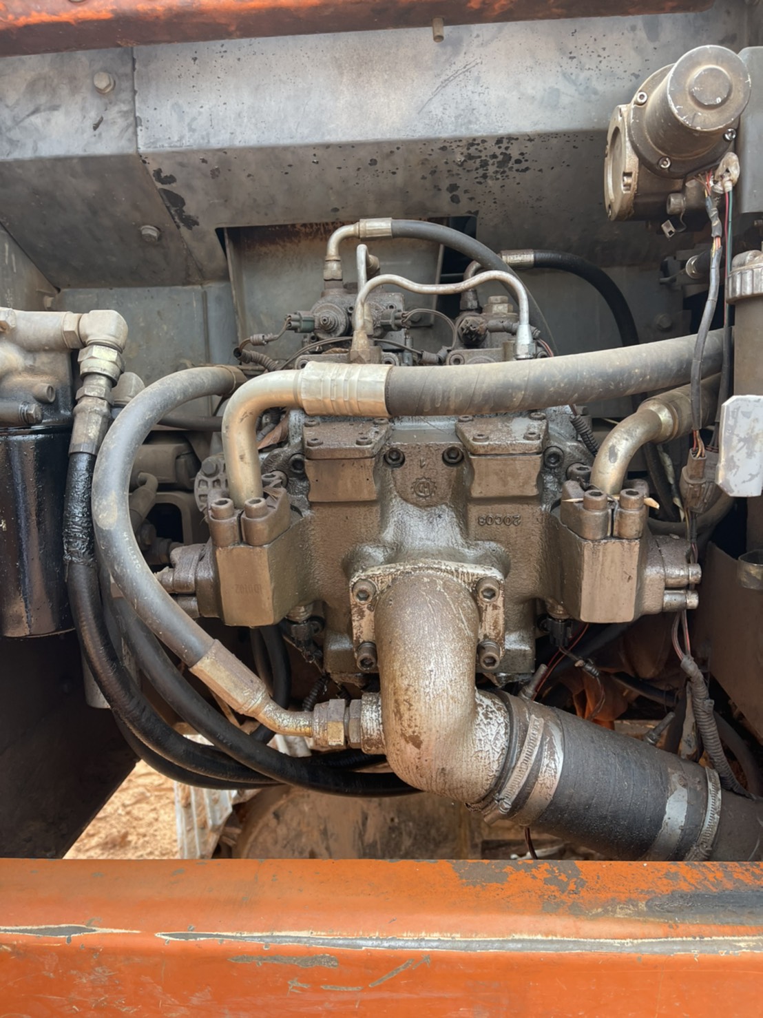 Hitachi Zx200-1 รถยอดนิยม หล่อขั้นเทพ