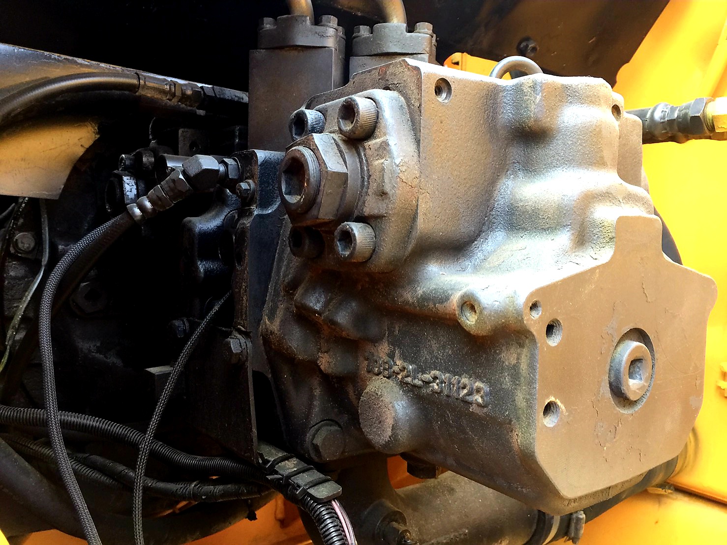 Komatsu pc200-7 [10,000 ชั่วโมง] เต็มทุกจุด