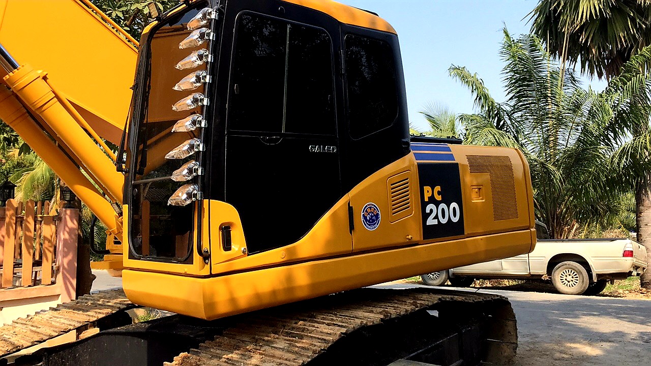 Komatsu pc200-7 [9,200 ชั่วโมง] เต็มทุกจุด