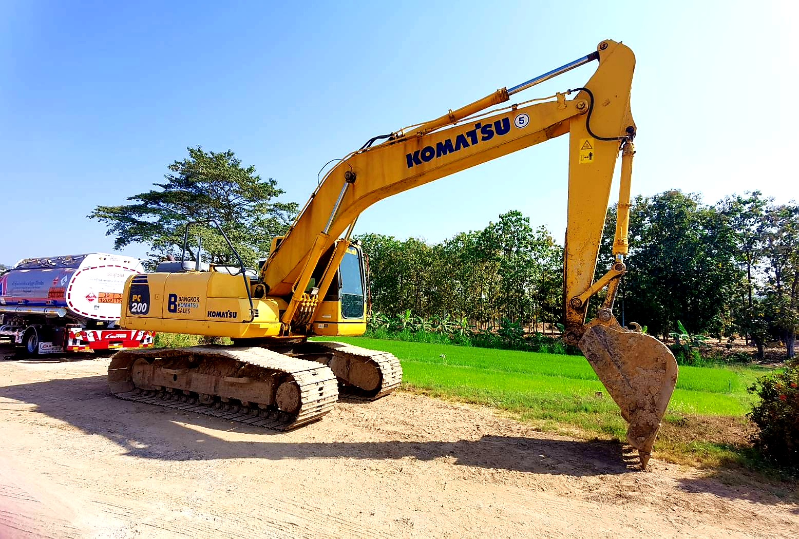 Komatsu pc200-8mo กล้องหลัง หล่อขั้นเทพ