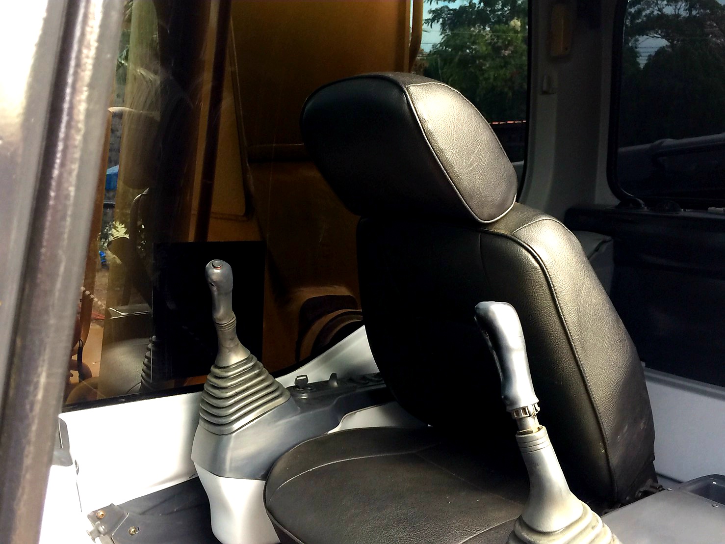 Komatsu pc200-7 [10,000 ชั่วโมง] เต็มทุกจุด