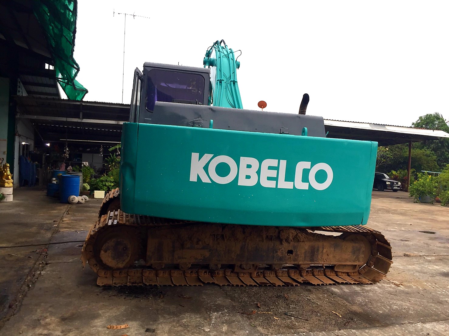 Kobelco sk200-2 พร้อมใช้งาน
