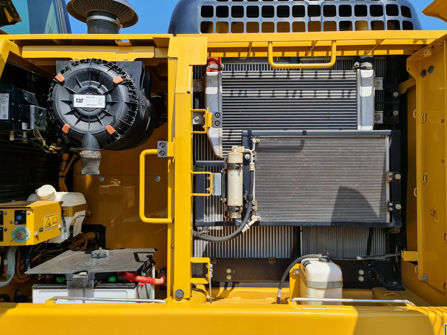 CAT320D2 (5,000 ชั่วโมง)