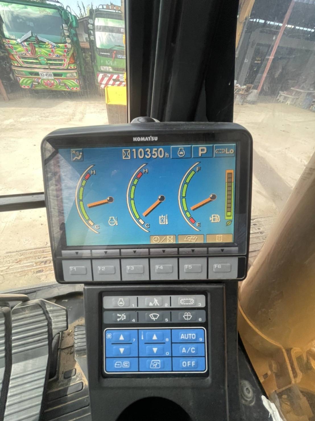 Komatsu pc130-8 พร้อมใช้งาน Komatsu pc130-8 พร้อมใช้งาน
