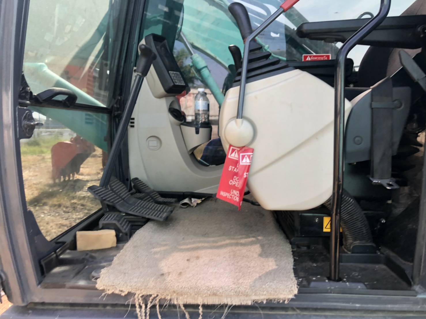 Kobelco sk200-10 YN15 , 4200 ชั่วโมง หล่อมากเต็มทุกระบบ