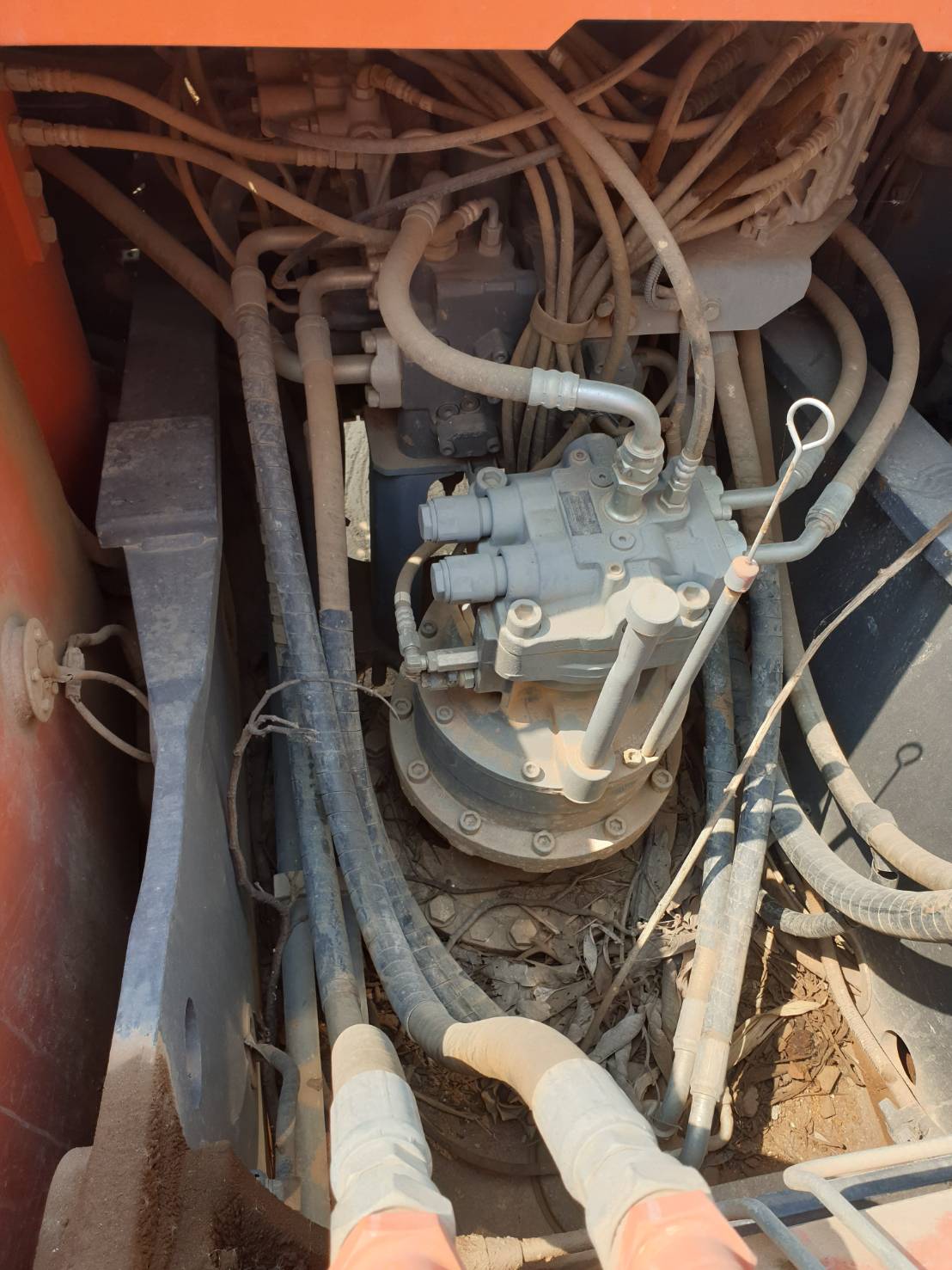 Hitachi Zx200-5G  (3,000 ชั่วโมง) รถยอดนิยม