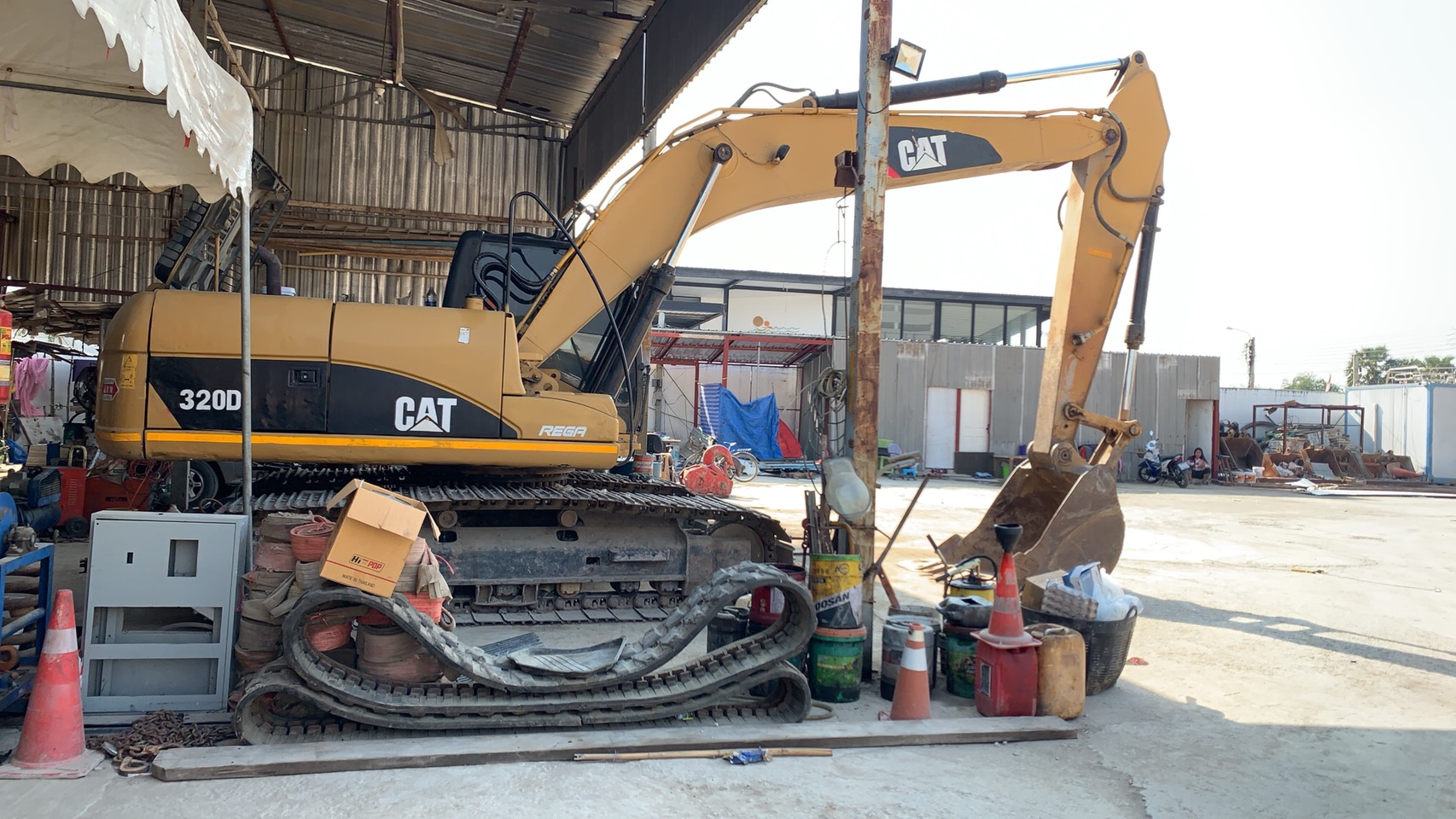 CAT320D รถสวยมาก พร้อมใช้งาน CAT320D รถสวยมาก พร้อมใช้งาน