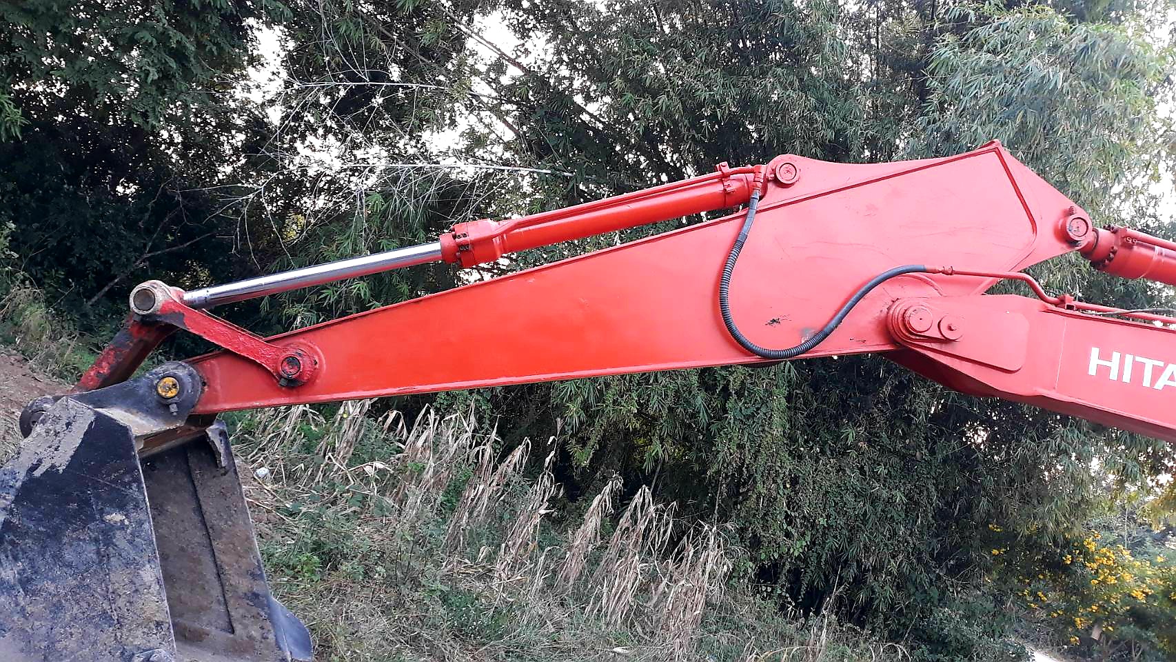 Hitachi Zx200-1 รถยอดนิยม สวยเทพ