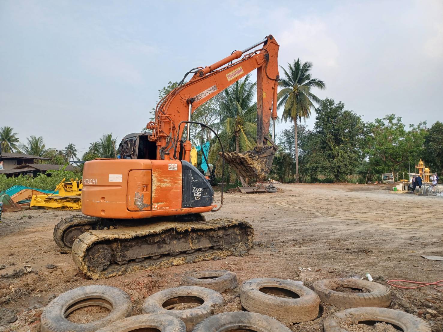 HITACHI ZX135-1 พร้อมใช้งาน HITACHI ZX135-1 พร้อมใช้งาน