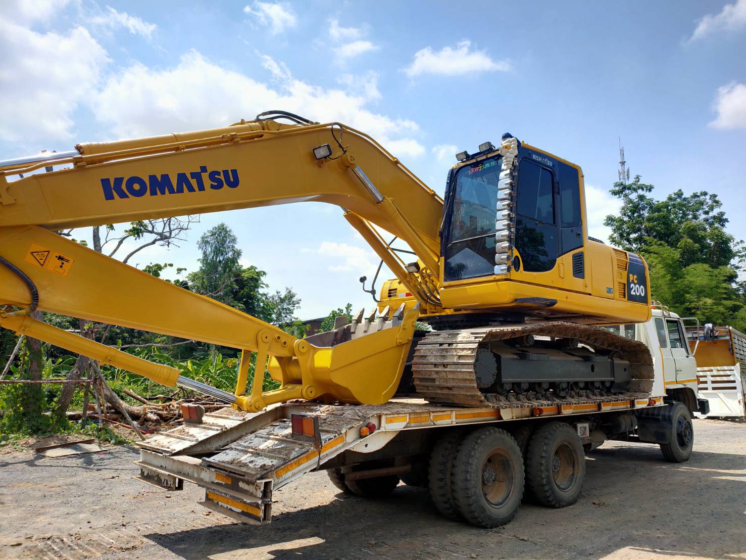Komatsu pc200-8mo กล้องหลัง หล่อขั้นเทพ