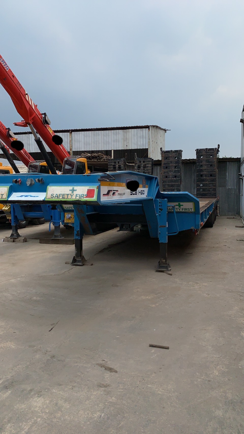 หางโรเบท3เพลา ยางใหม่12 เส้น มีบรรไดไฮดรอลิค