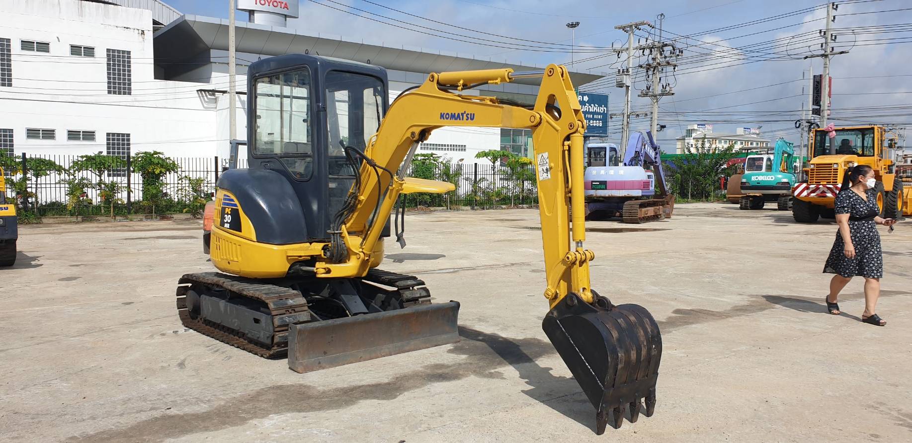 KOMATSU PC30MR-1 พร้อมใช้งาน