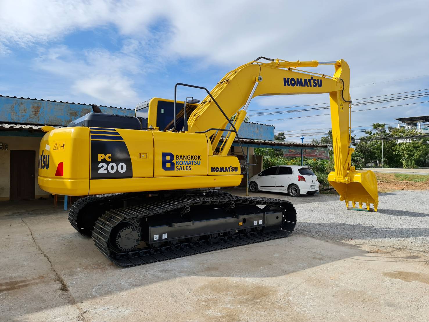 Komatsu pc200-8 mo (4000 ชั่วโมง)
