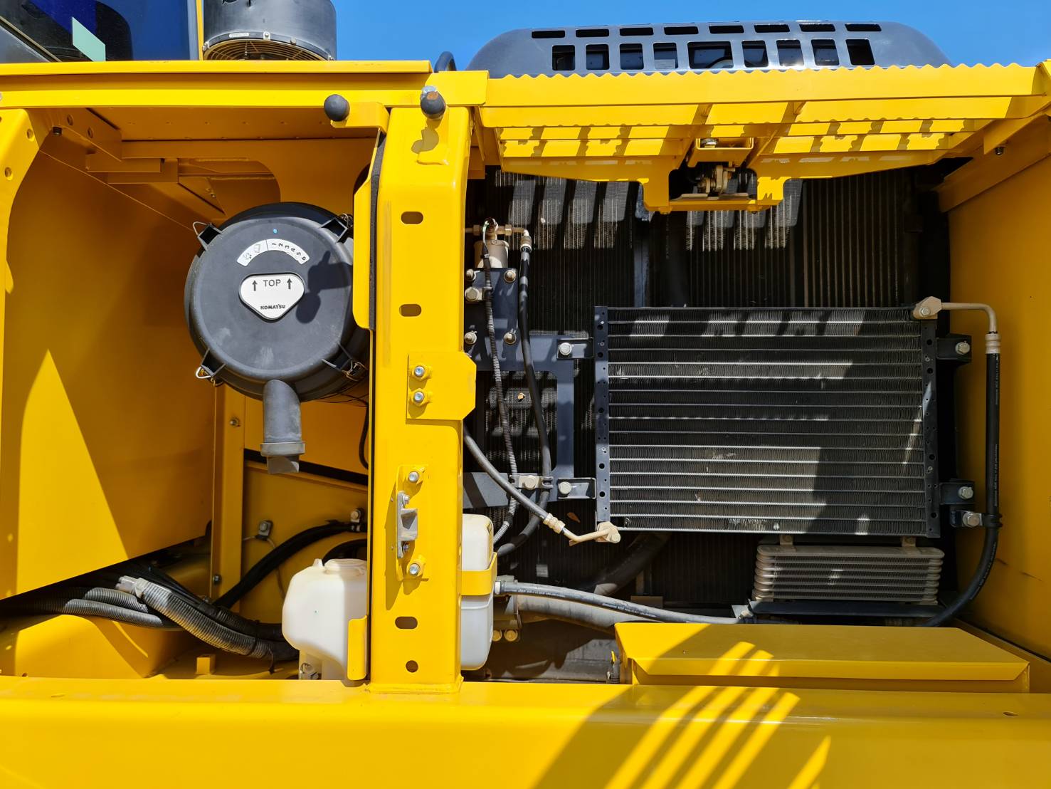 Komatsu pc200-8 mo (5000 ชั่วโมง)