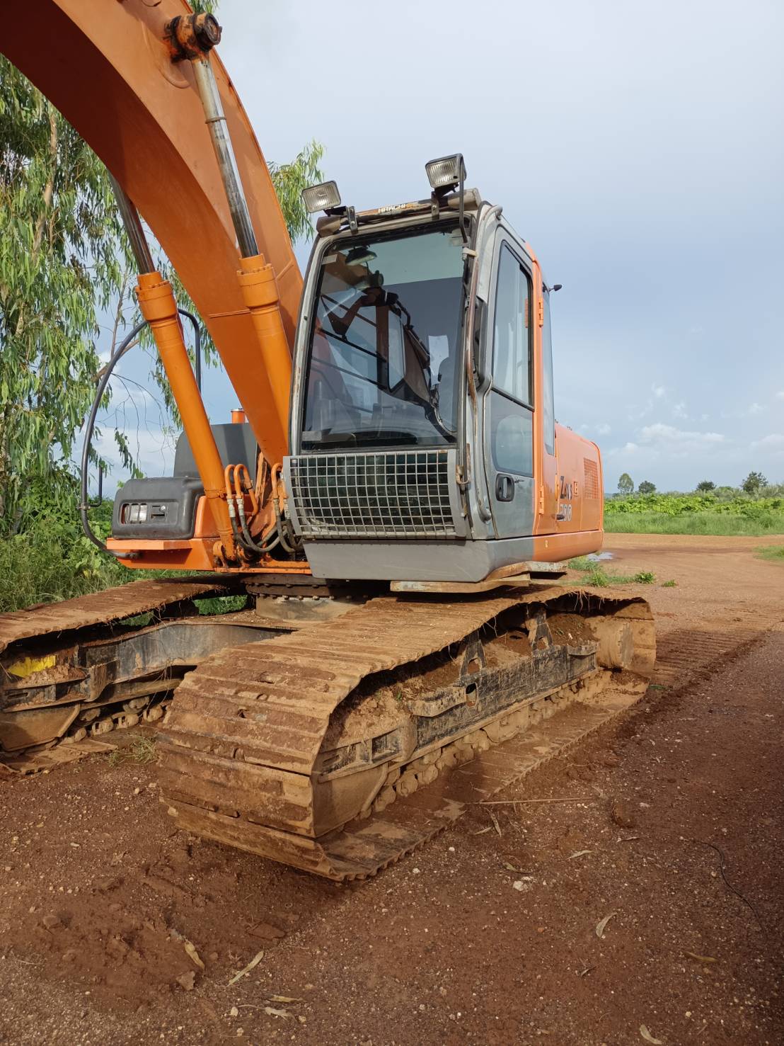 Hitachi Zx200-1 รถยอดนิยม 5000 ชั่วโมง สวยเทพ