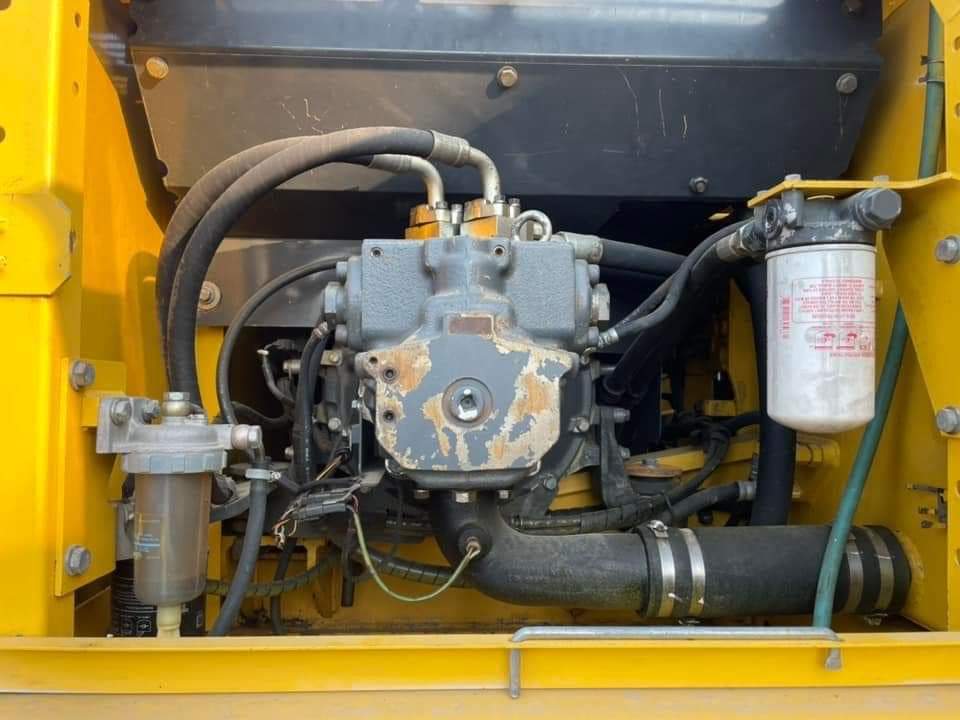 Komatsu pc200-7 เต็มทุกจุด หล่อมาก