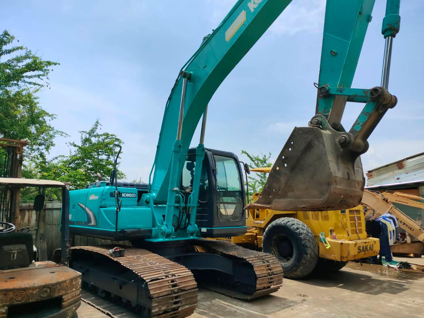 KOBELCO SK200-8 YN11  เต็มทุกจุดหล่อขั้นเทพ