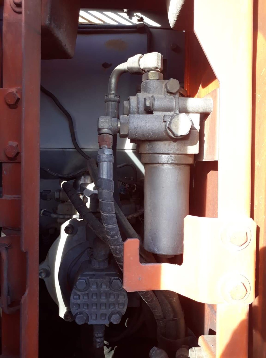 HITACHI ZX135US เก่านอก อาร์มพิเศษ 