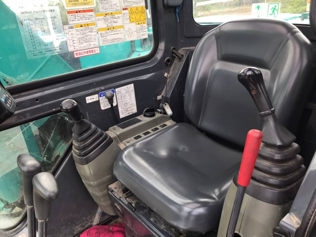 Kobelco sk75UR เก่านอก 5,000 ชั่วโมง