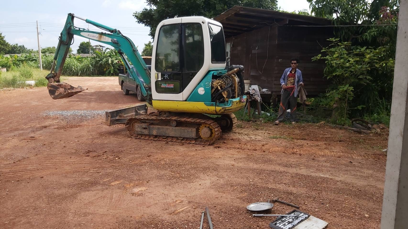 Komatsu pc 30-7 มีเก๋ง มีแอร์ พร้อมใช้งาน