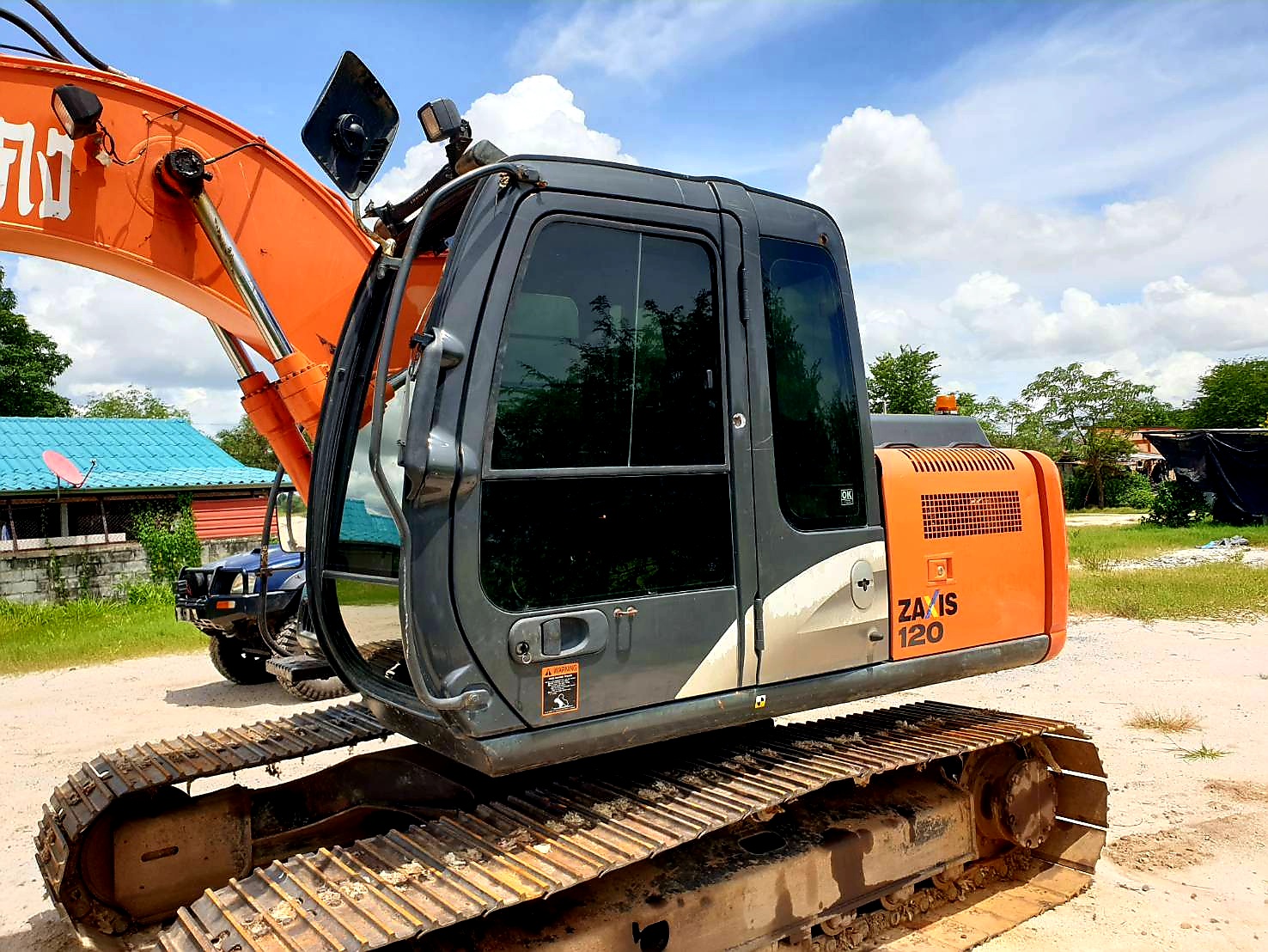 HITACHI ZX120-1 (6000ชั่วโมง)  อาร์มพิเศษ