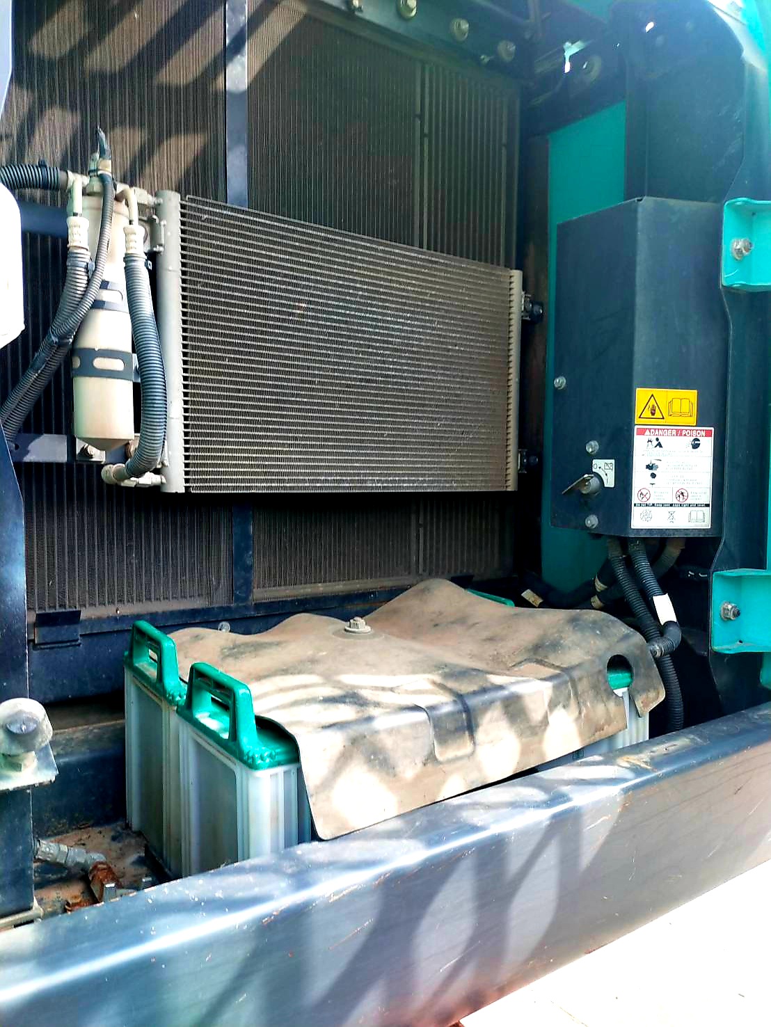 Kobelco sk200-10 YN15 , 8600 ชั่วโมง