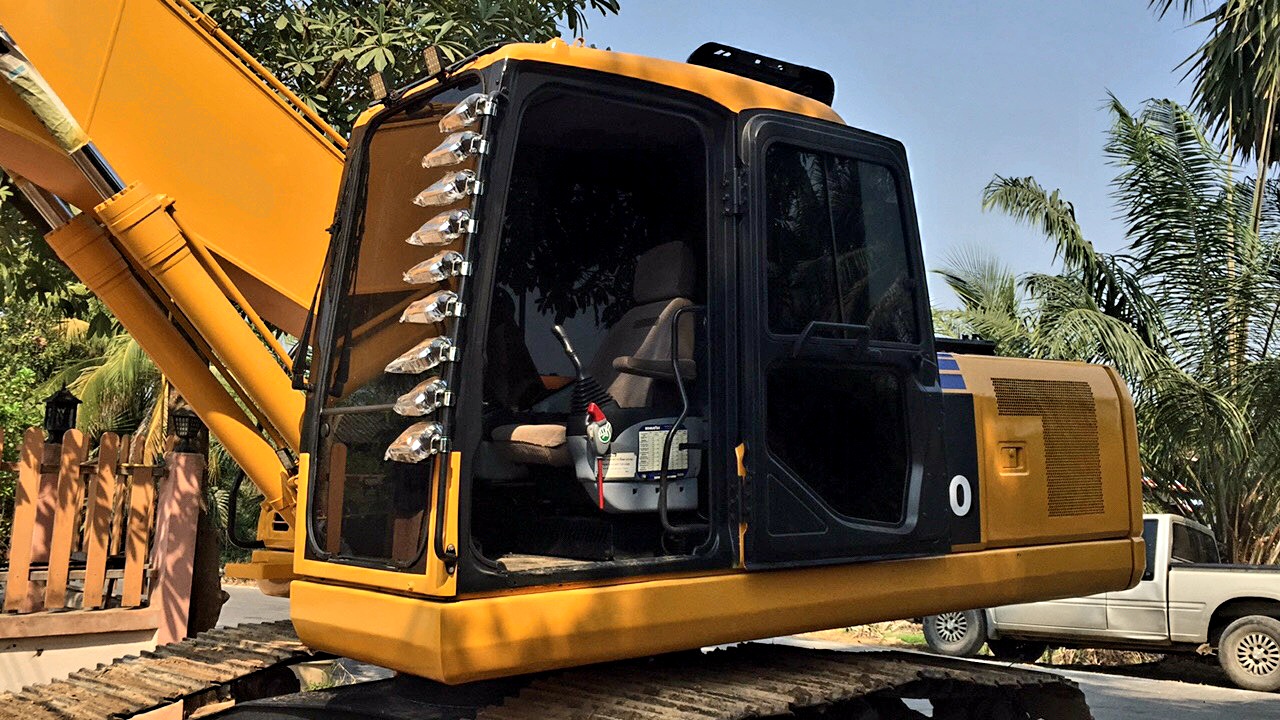 Komatsu pc200-7 [9,200 ชั่วโมง] เต็มทุกจุด