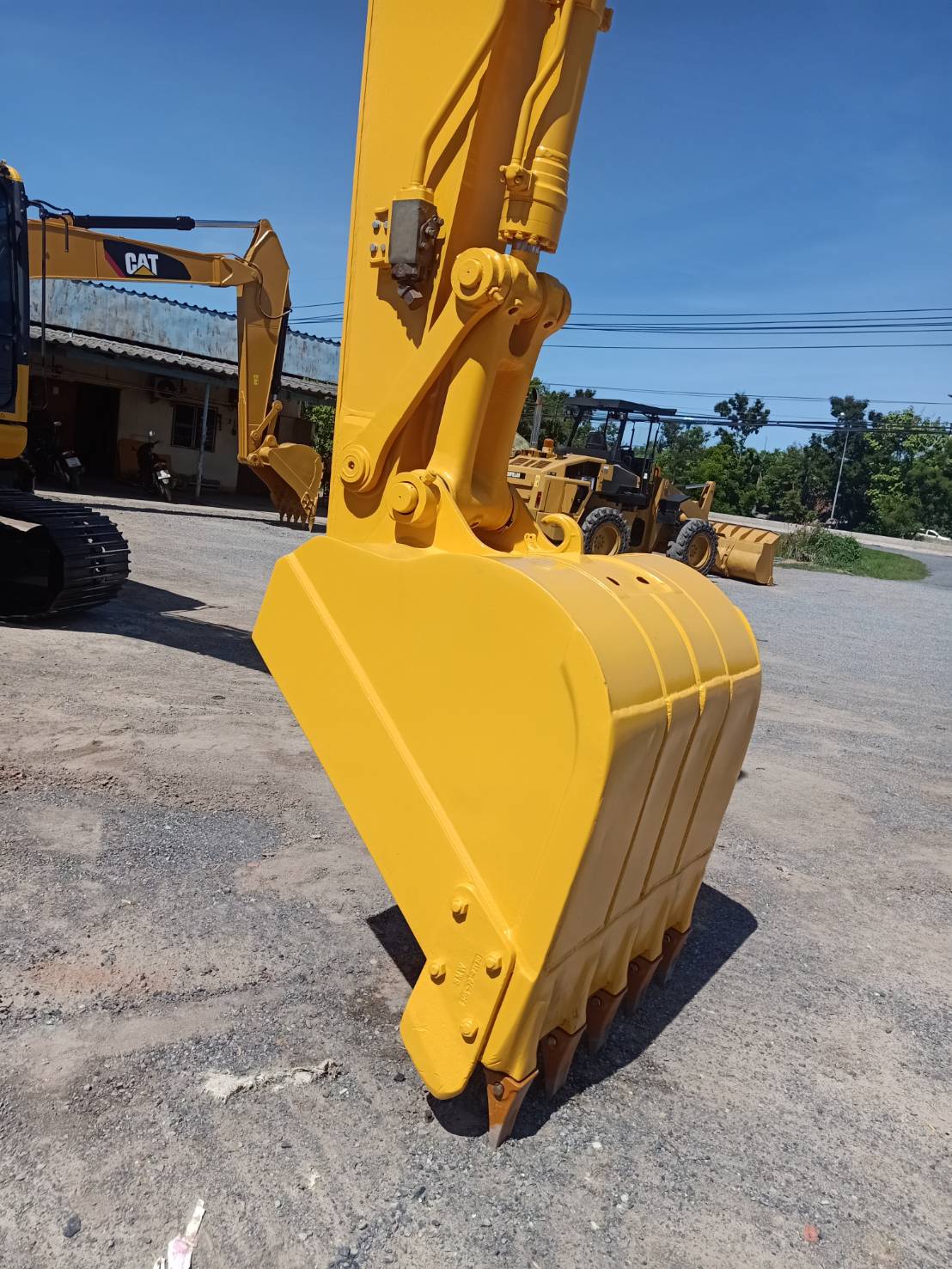 Komatsu pc200-8M0 มีลายหัวกระแทก เต็มทุกจุด หล่อมาก