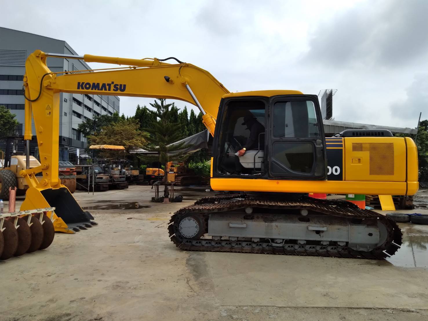 Komatsu pc200-7 เต็มทุกจุด หล่อมาก