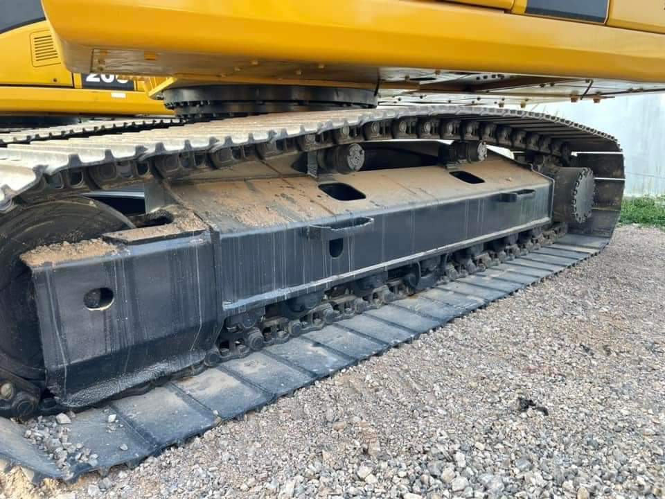 Komatsu pc200-7 เต็มทุกจุด หล่อมาก
