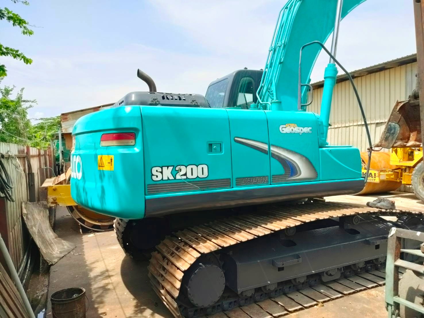 KOBELCO SK200-8 YN11  เต็มทุกจุดหล่อขั้นเทพ