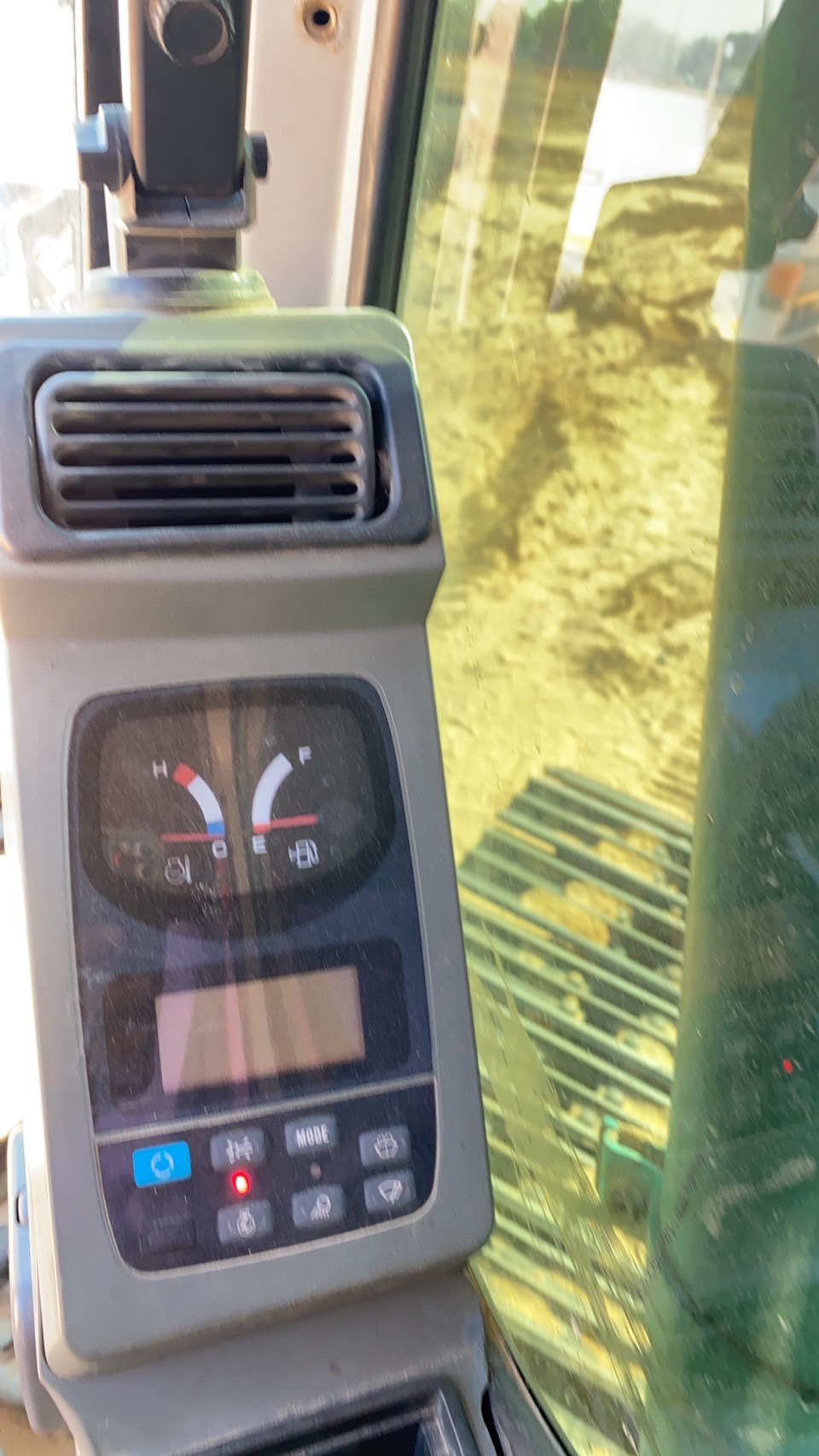 KOBELCO SK200 MARK6 YN10 พร้อมใช้งาน