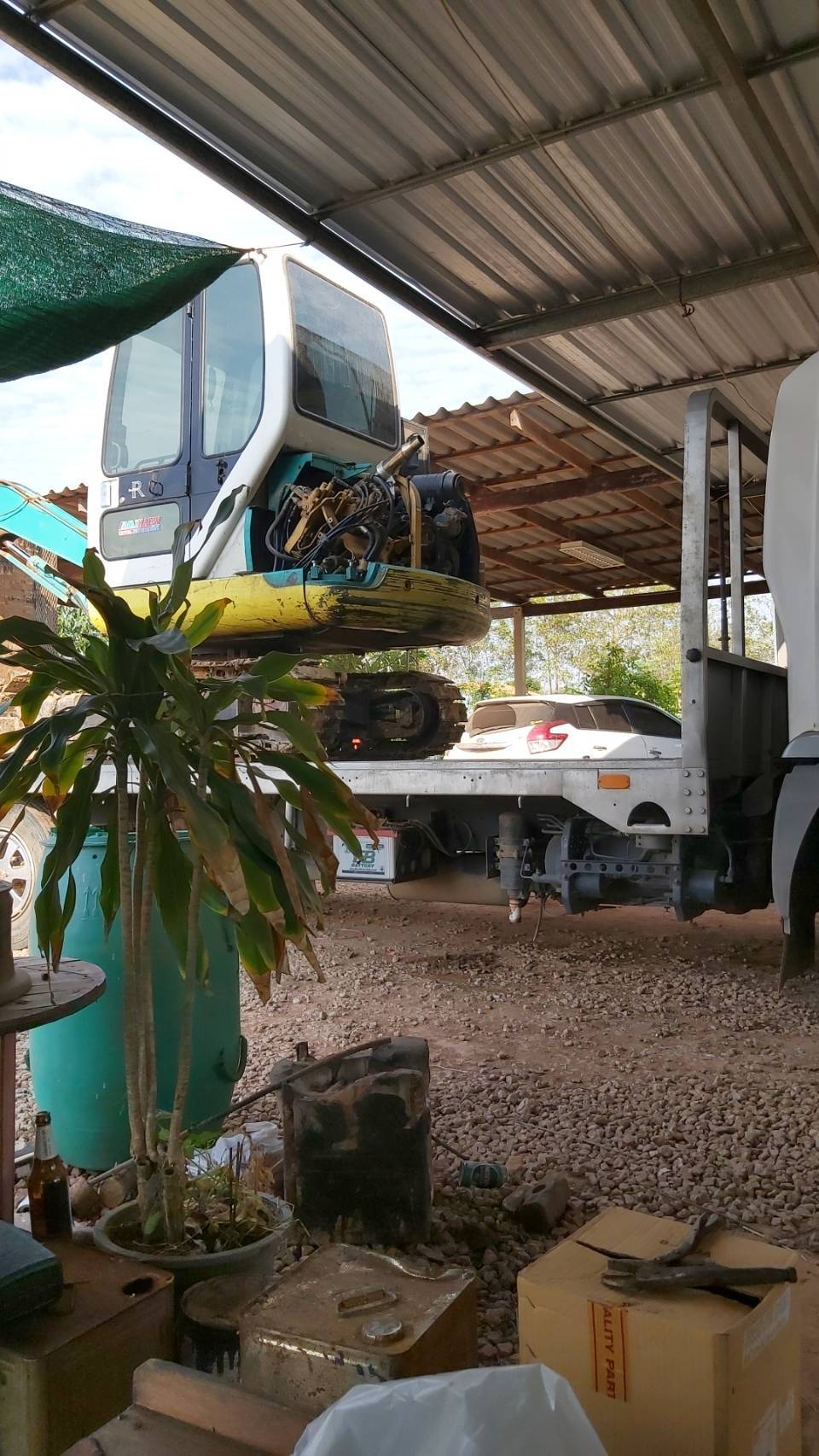 Komatsu pc 30-7 มีเก๋ง มีแอร์ พร้อมใช้งาน