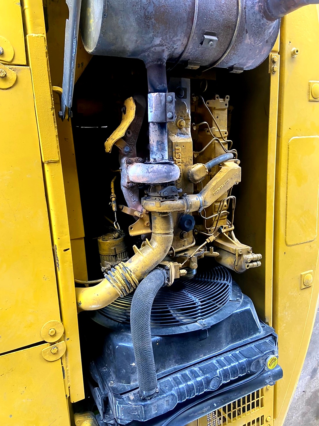 Komatsu pc200-6 ซีเรียลสูง หล่อขั้นเทพ