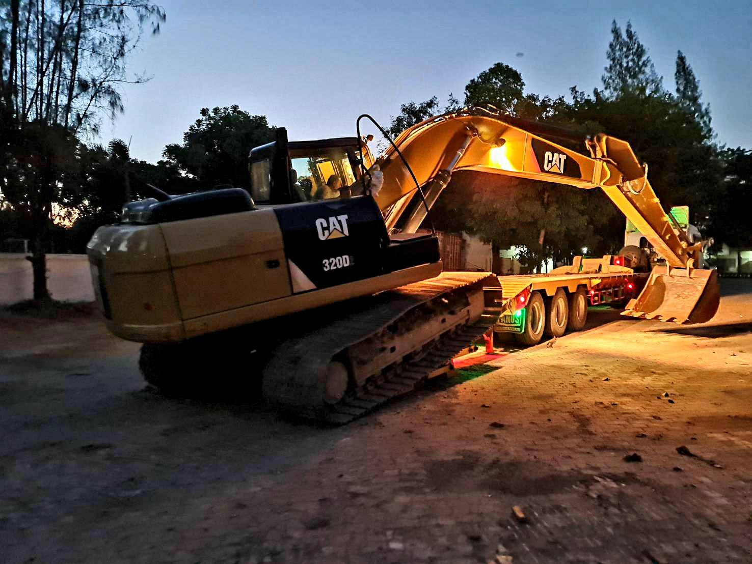 CAT320 D2 สวยเต็มทุกจุด (2,000 ชั่วโมง)