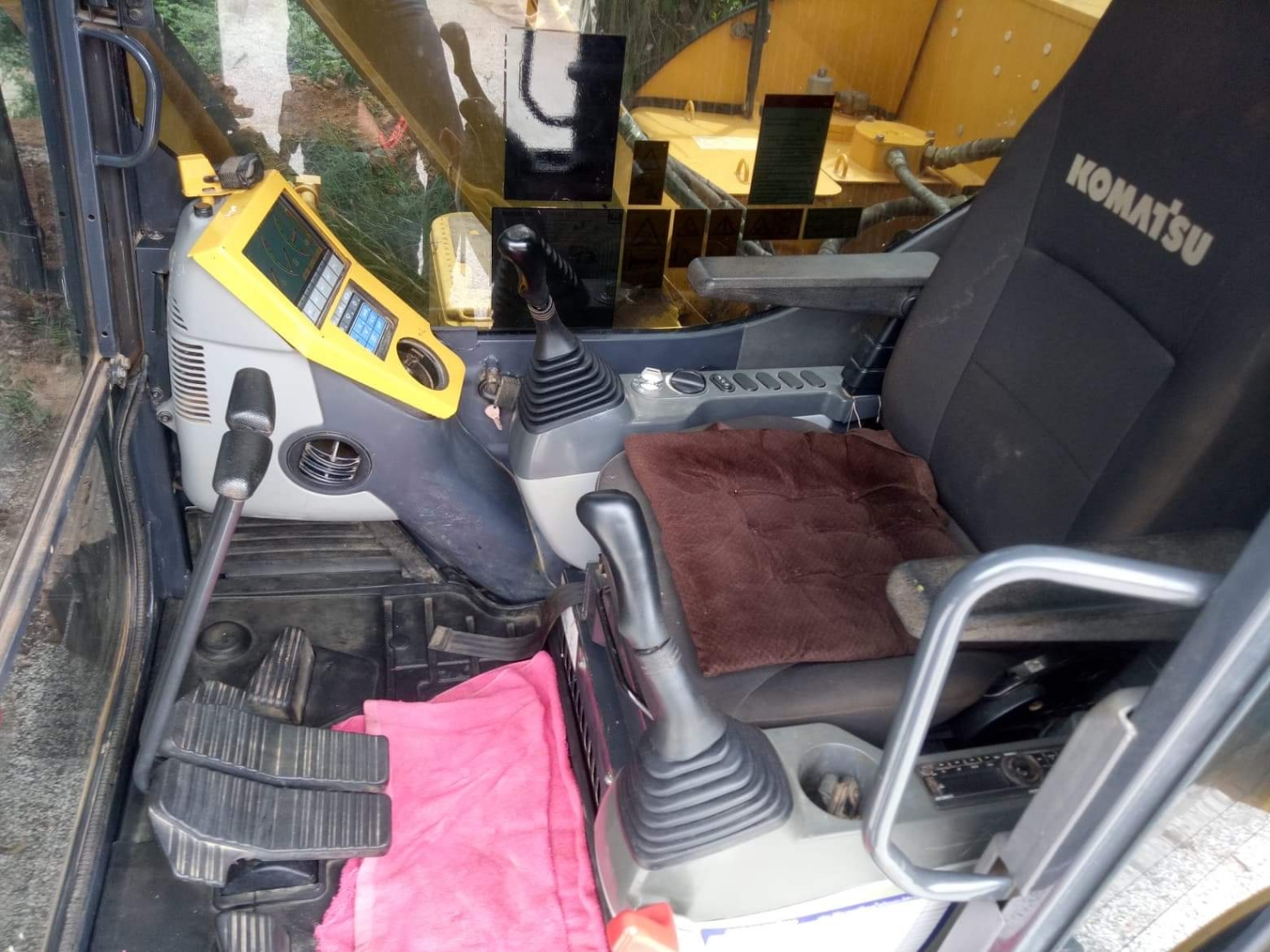 ขายรถ โคมัตซุ pc70-8