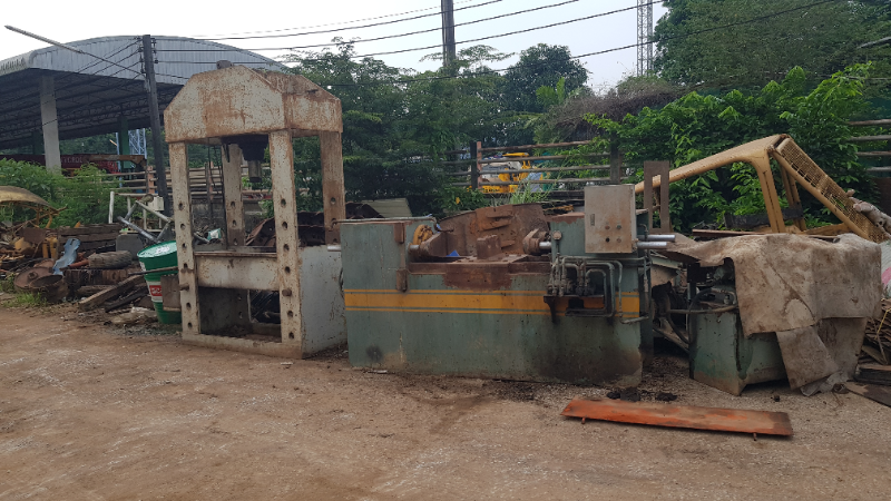 ขายแท่นอัดไฮดอลิคขนาดใหญ่