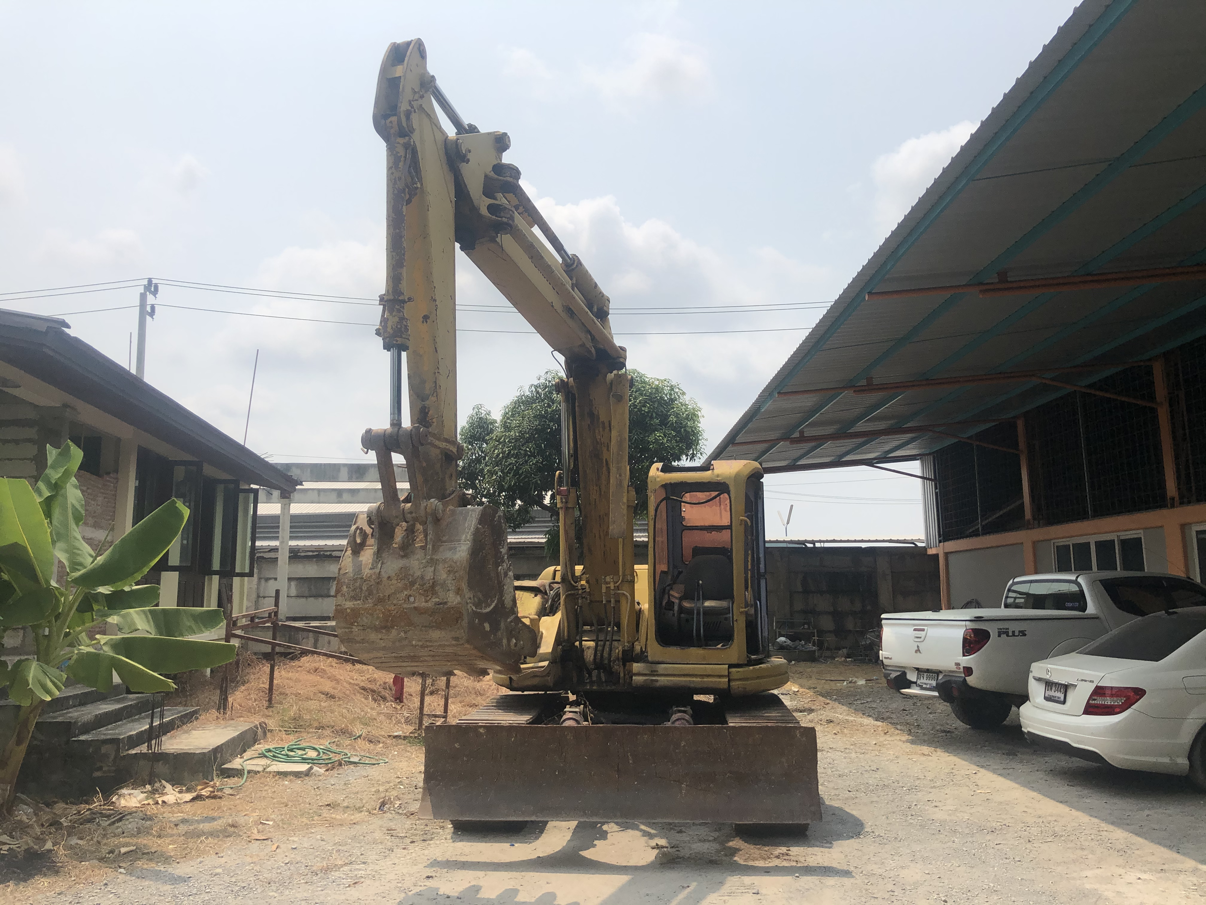 Komatsu PC128UU