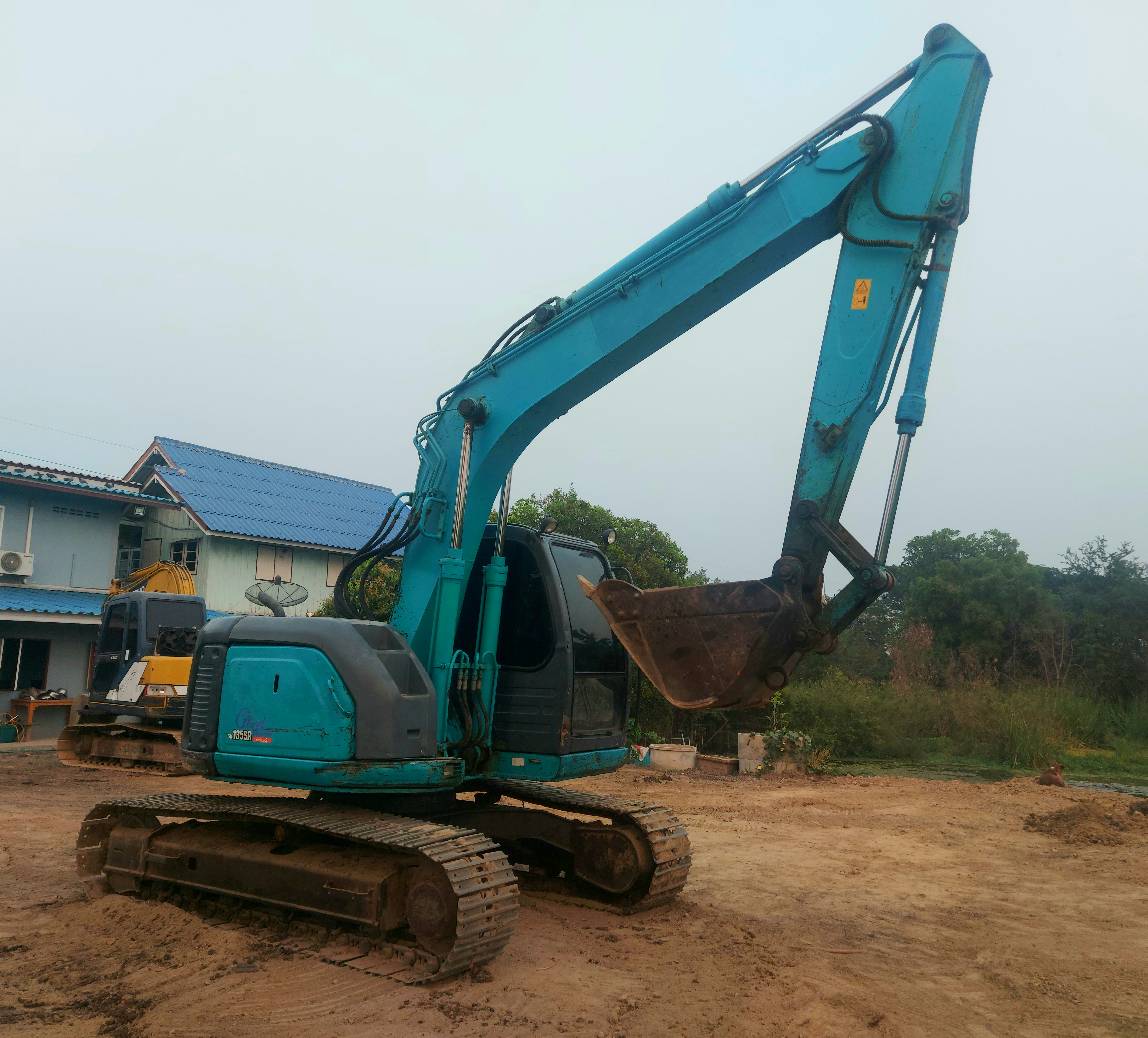 SK135 YY04 สวยครบใช้น้อย มีลายหัวเจาะ SK135 YY04 สวยครบใช้น้อย มีลายหัวเจาะ