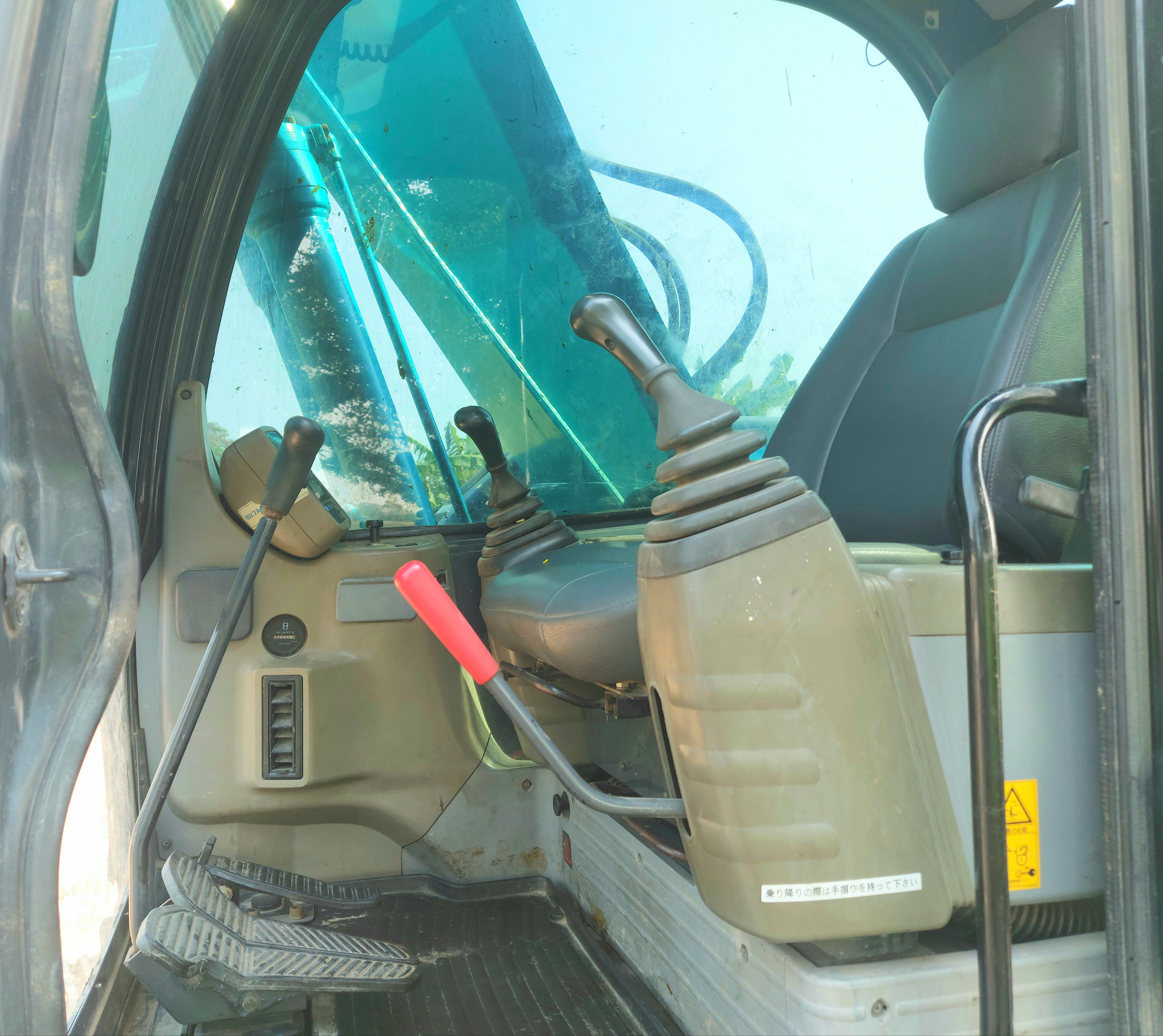 SK135 YY04 สวยครบใช้น้อย มีลายหัวเจาะ SK135 YY04 สวยครบใช้น้อย มีลายหัวเจาะ