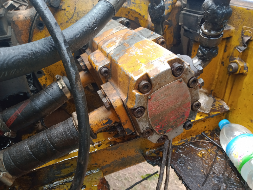 ขายตัดแยกอะไหล่หรือเหมาทั้งคัน KOMATSU PC60-2 ปั้มไม่มีกำลังอย่างอื่นทำงานได้ดี