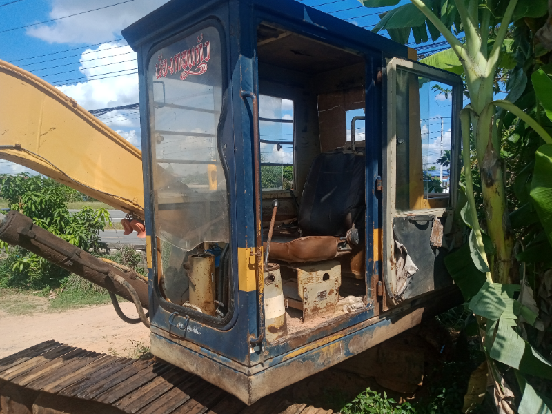 รถขุด KOMATSU PC60-3