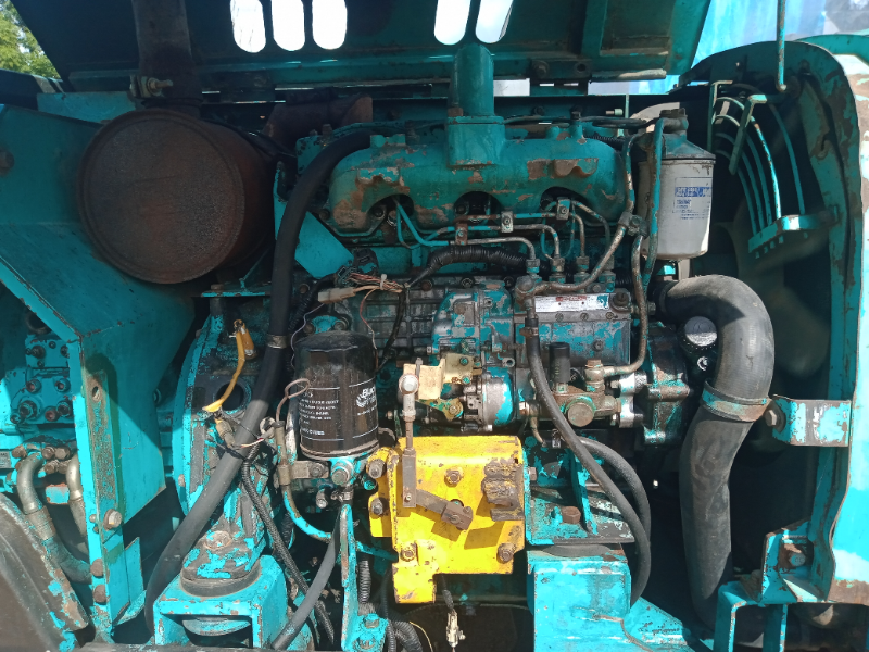 แบ็คโฮ KOBELCO SK100