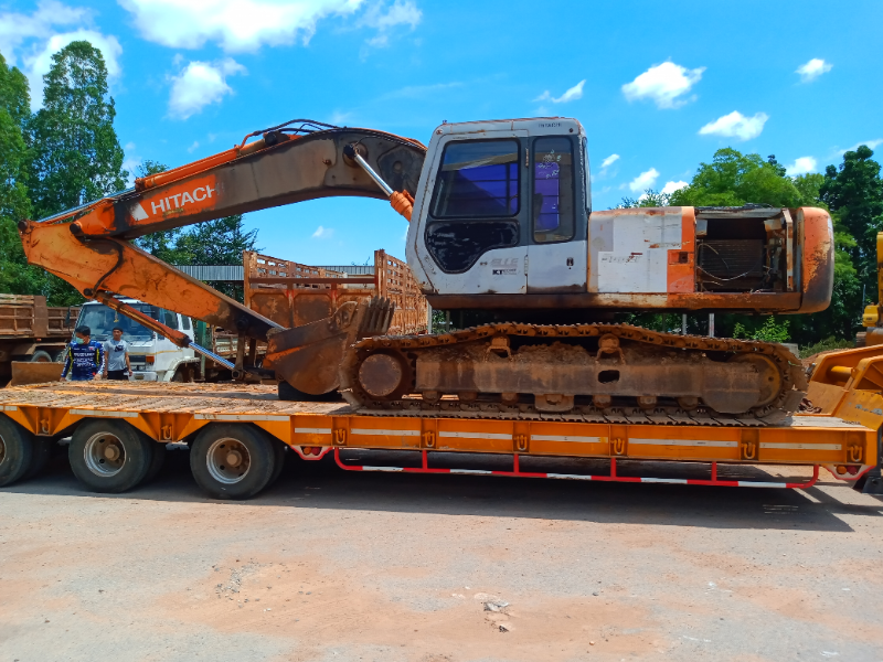 รถแบ็คโฮ HITACHI EX200-2ซุปเปอร์