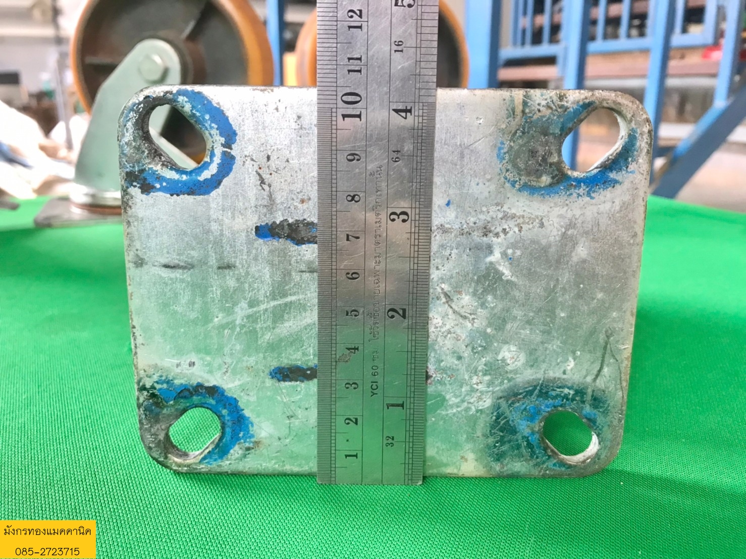 ลูกล้อโพลียูรีเทน ขนาด 6 นิ้ว แป้นหมุน 2 ล้อมีเบรก แป้นตาย 2 ล้อ สูง 20 ซม. โครงเหล็กหนา รับน้ำหนักได้ดี เหมาะสำหรับงานที่ต้องการความทนทาน ทนน้ำมัน ทนต่อแรงเสียดสี ไม่ทำลายพื้นผิว สภาพดี ราคาชุดละ 1,000 บาทไม่รวมส่งค่ะ มี 1 ชุด ลูกล้อโพลียูรีเทน ขนาด 6 นิ้ว แป้นหมุน 2 ล้อมีเบรก แป้นตาย 2 ล้อ สูง 20 ซม. โครงเหล็กหนา รับน้ำหนักได้ดี เหมาะสำหรับงานที่ต้องการความทนทาน ทนน้ำมัน ทนต่อแรงเสียดสี ไม่ทำลายพื้นผิว สภาพดี ราคาชุดละ 1,000 บาทไม่รวมส่งค่ะ มี 1 ชุด