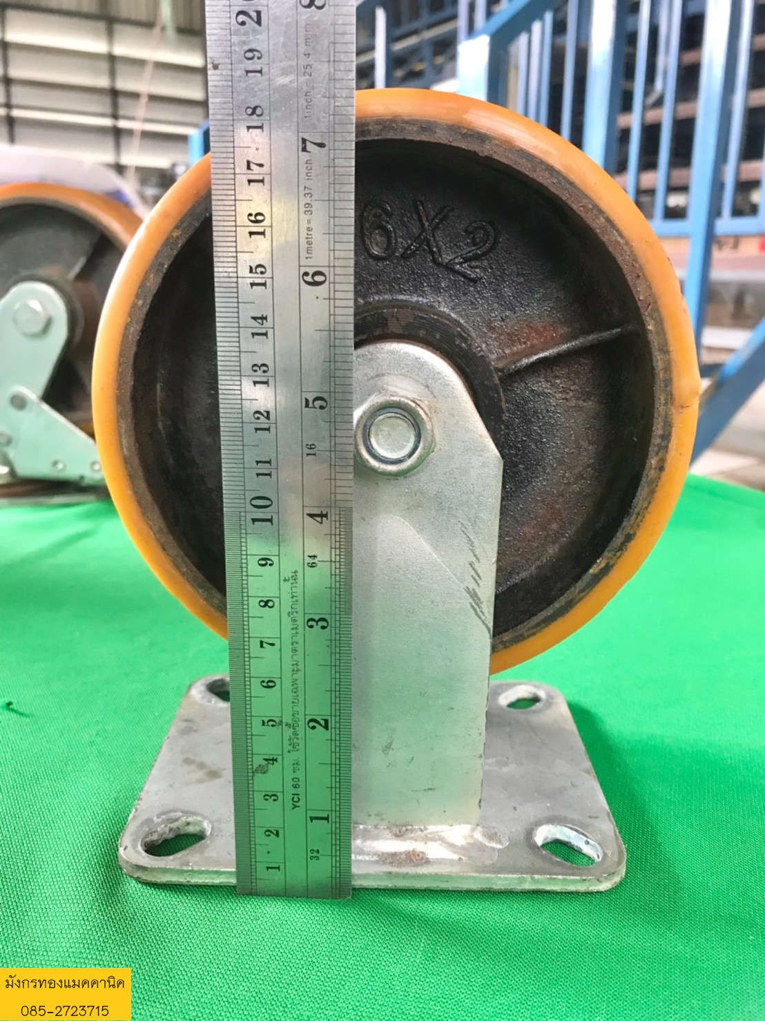 ลูกล้อโพลียูรีเทน ขนาด 6 นิ้ว แป้นหมุน 2 ล้อมีเบรก แป้นตาย 2 ล้อ สูง 20 ซม. โครงเหล็กหนา รับน้ำหนักได้ดี เหมาะสำหรับงานที่ต้องการความทนทาน ทนน้ำมัน ทนต่อแรงเสียดสี ไม่ทำลายพื้นผิว สภาพดี ราคาชุดละ 1,000 บาทไม่รวมส่งค่ะ มี 1 ชุด ลูกล้อโพลียูรีเทน ขนาด 6 นิ้ว แป้นหมุน 2 ล้อมีเบรก แป้นตาย 2 ล้อ สูง 20 ซม. โครงเหล็กหนา รับน้ำหนักได้ดี เหมาะสำหรับงานที่ต้องการความทนทาน ทนน้ำมัน ทนต่อแรงเสียดสี ไม่ทำลายพื้นผิว สภาพดี ราคาชุดละ 1,000 บาทไม่รวมส่งค่ะ มี 1 ชุด