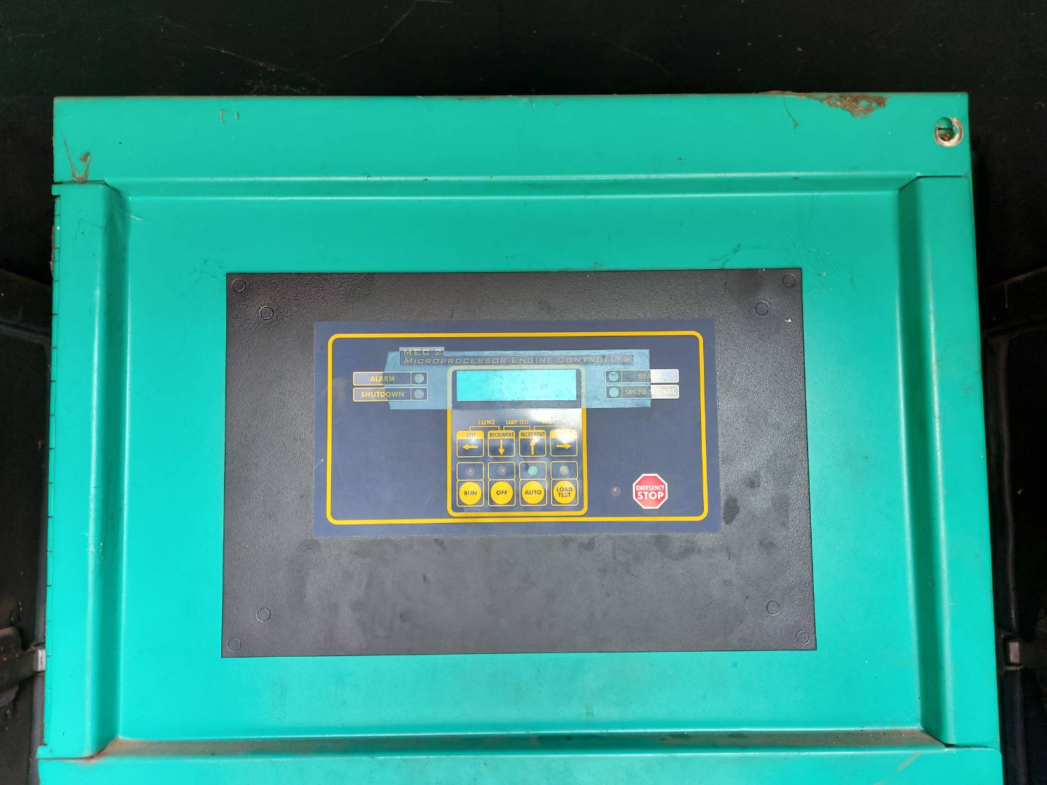 เครื่องปั่นไฟมือสอง 50KVA/40KW 3เฟส ชุดเจน cummins รวมรถสาลี่รากด้วยครับ เครื่องปั่นไฟมือสอง 50KVA/40KW 3เฟส ชุดเจน cummins รวมรถสาลี่รากด้วยครับ